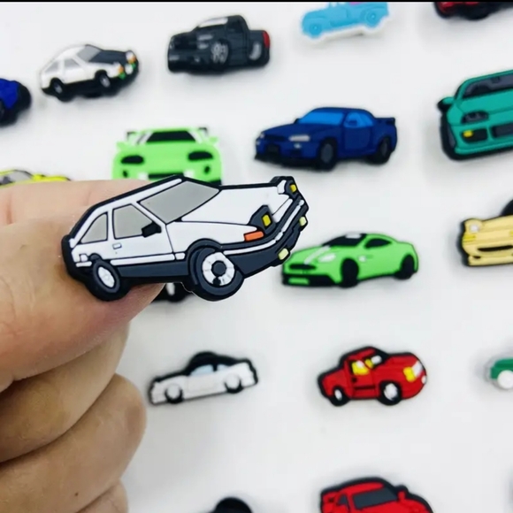 10 piece Random Car Croc Charms - Picture 3 of 3